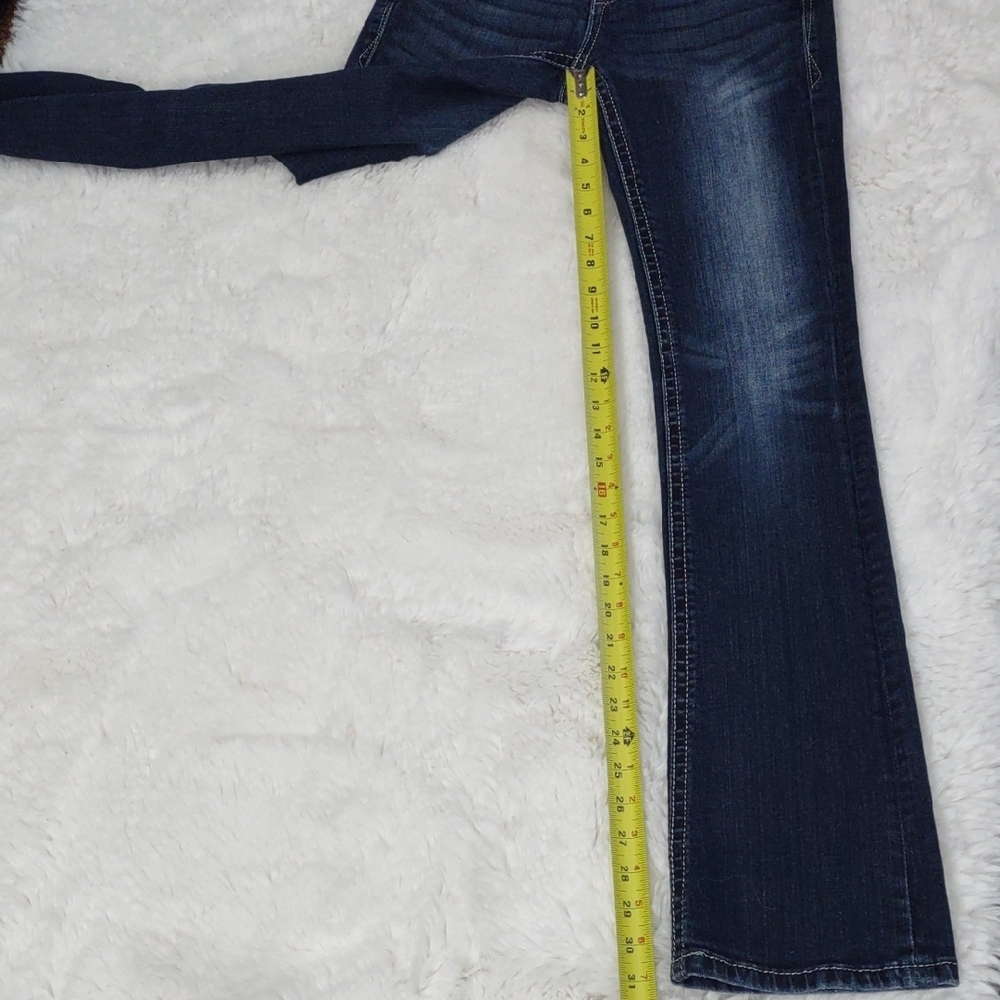 Grace Women's Blue Jeans - Picture 14 of 17